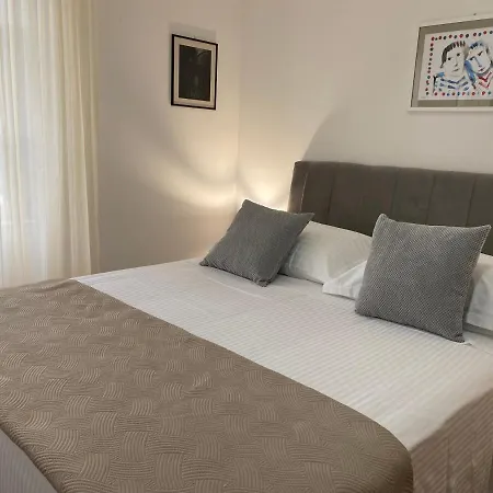 Apartment Mazalin Sibenik